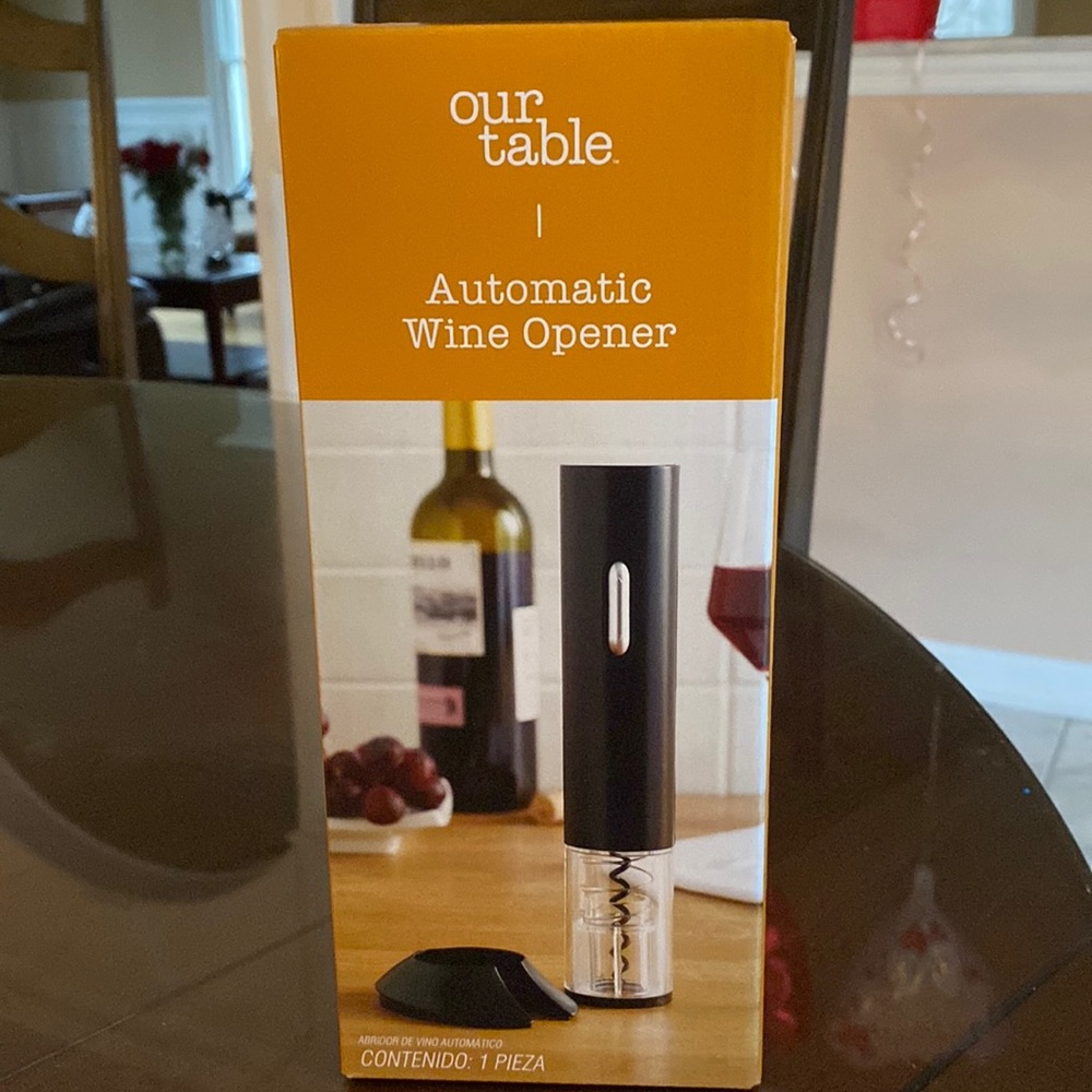 Automatic Wine Opener, Our Table, Black, Requires 4 AA batteries (not included)